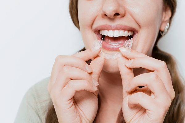 Important Things To Know Before Clear Aligners Teeth Straightening